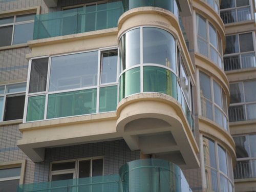 弧形断桥铝阳台